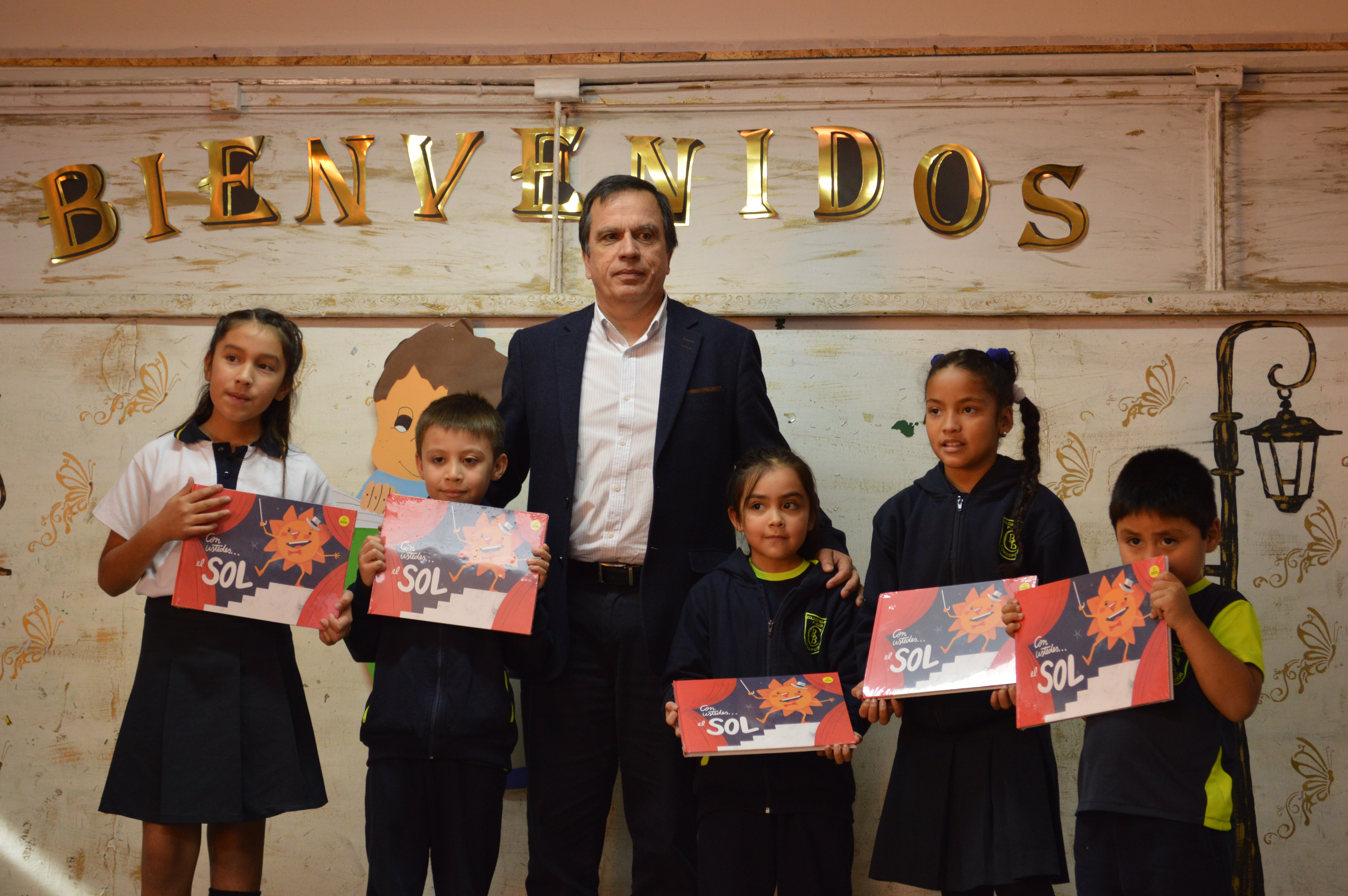SERC Chile Launches The Book «With You … The Sun» In Concepción
